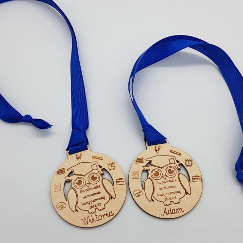 medal na zakończenie roku szkolnego.jpg