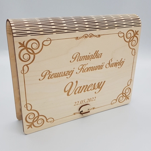 pudełko prezentowe na komunię.jpg