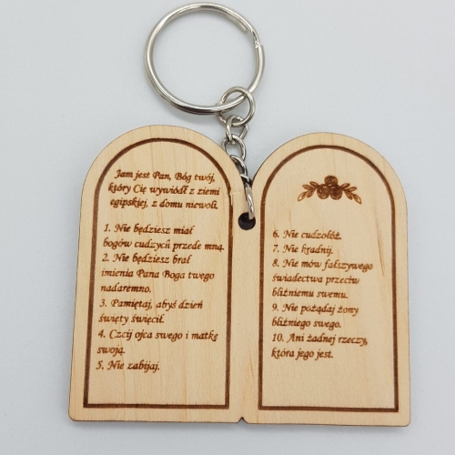 brelok z dekalogiem.jpg