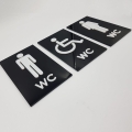 czarne oznaczenia toalet połysk.jpg