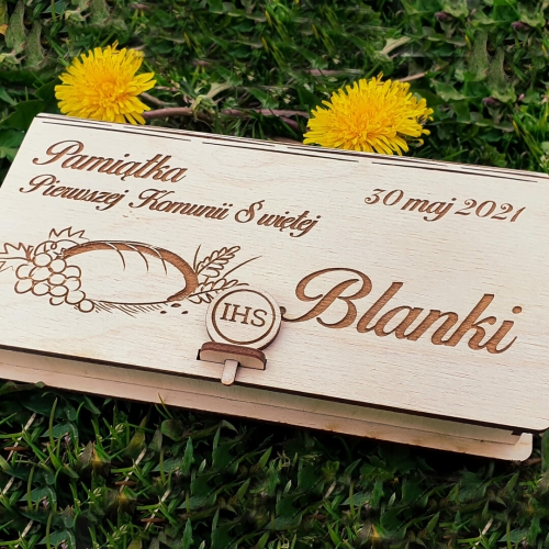 pudełko na pieniądze komunia.jpg