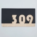 numeracja hotelowa akryl plus drewno.jpg