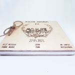 Drewniany album na wieczór panieński – księga wspomnień