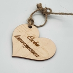 Drewniane winietki weselne w kształcie serca – winietki na stół