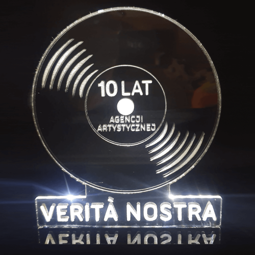 podświetlana statuetka.png