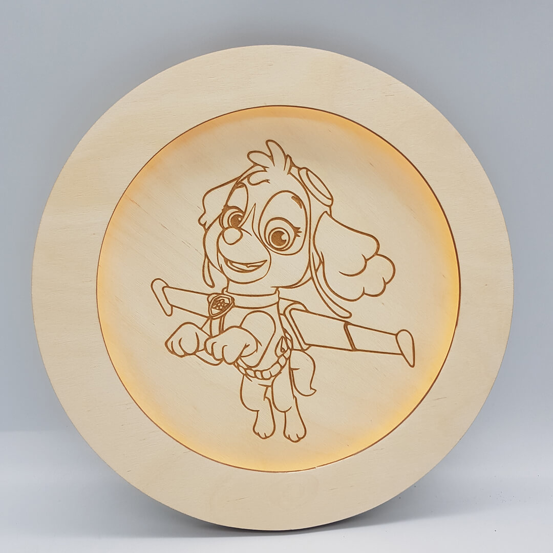 okrągła lampka drewniana z dowolnym grawerem