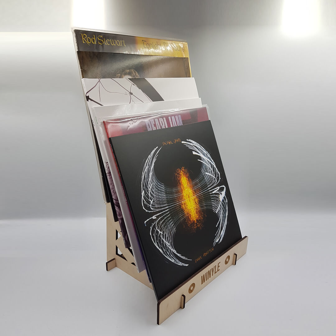 Drewniany stojak na winyle