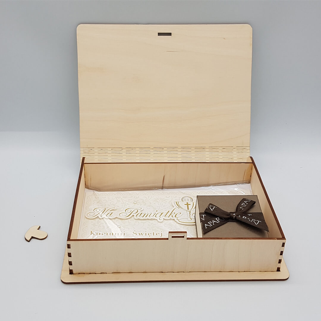 duże pudełko komunijne
