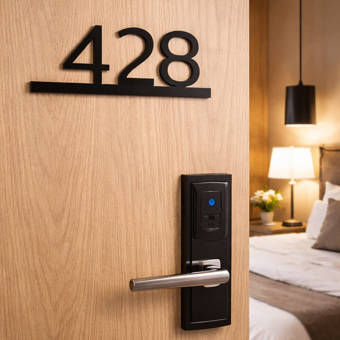 przykład numeracji na drzwiach