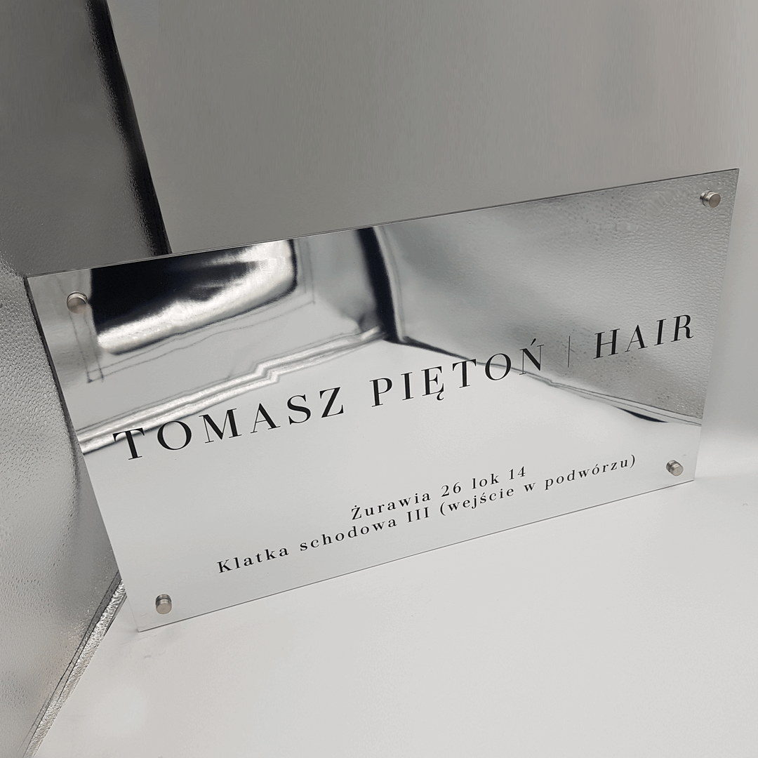 Szyld adresowy z logo