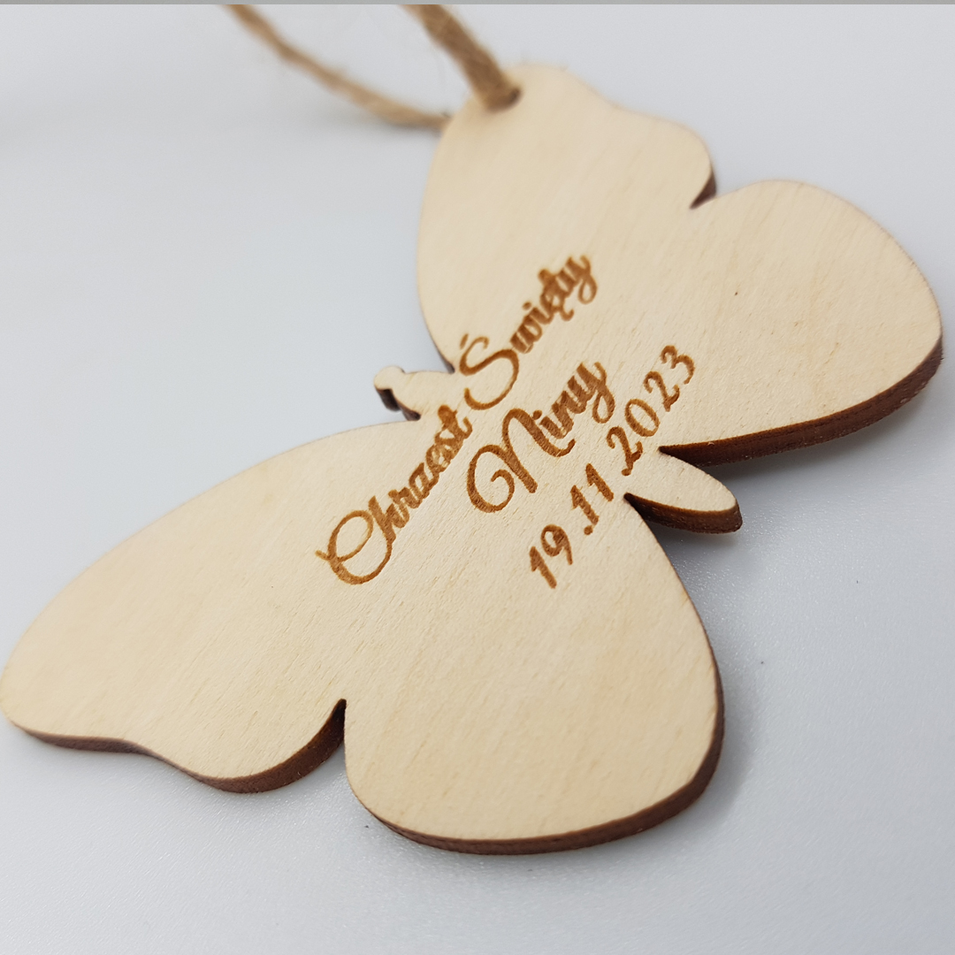 winietki motylki na chrzest święty w formie magnesów