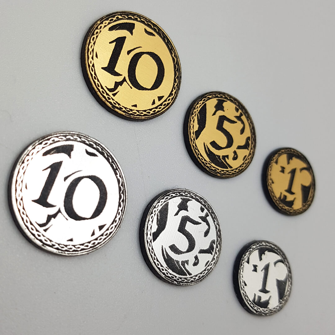 złote i srebrne monety do gier planszowych